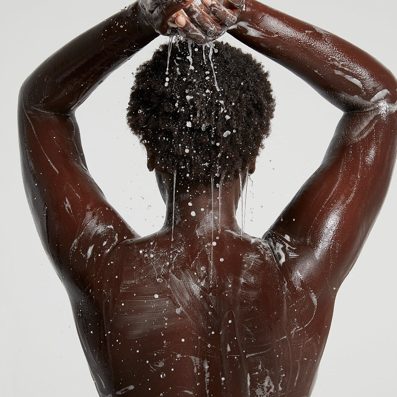 A Moisture-Rich Body Routine to Beat the Winter Scaries